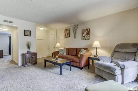 2549 W Monroe St, Springfield, IL 62704 photo 6