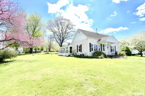 812 E Madison St, Riverton, IL 62561 photo 21