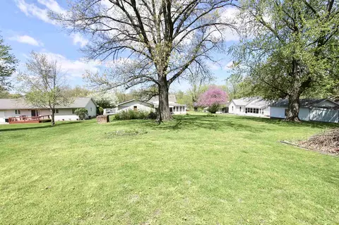 812 E Madison St, Riverton, IL 62561 photo 25