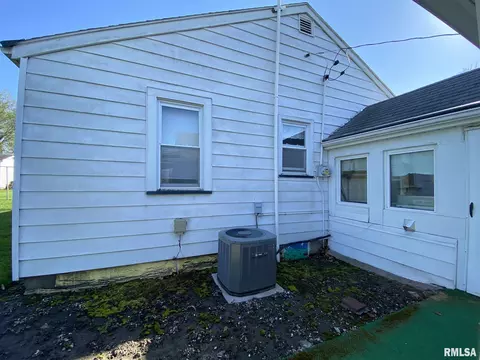 93 East St, Saint Augustine, IL 61474 photo 20