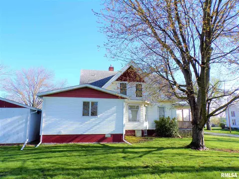 224 N Pilot St, Oneida, IL 61467 photo 7