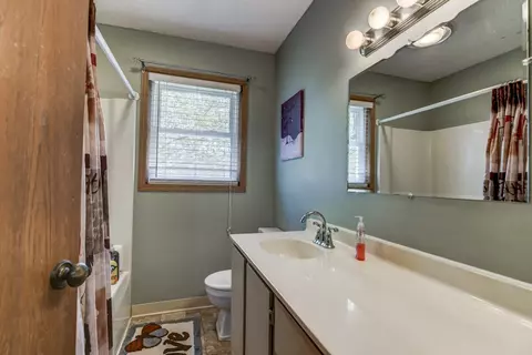 2536 Greenbriar Dr, Springfield, IL 62704 photo 7