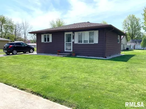 500 E Jackson St, Virden, IL 62690 photo 22