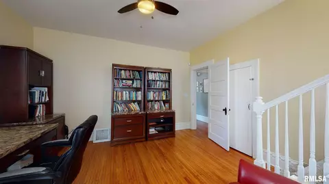1320 W Edwards St, Springfield, IL 62704 photo 14