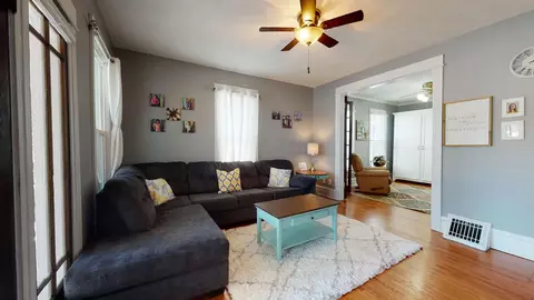1320 W Edwards St, Springfield, IL 62704 photo 4
