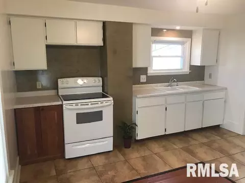 1038 N Rutledge St, Springfield, IL 62702 photo 8