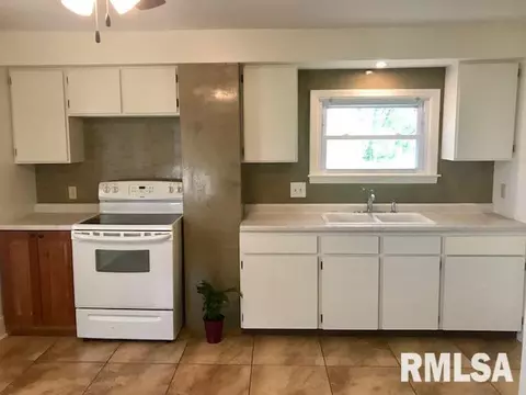 1038 N Rutledge St, Springfield, IL 62702 photo 7