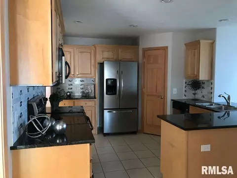 7107 Preston Dr, Springfield, IL 62711 photo 14