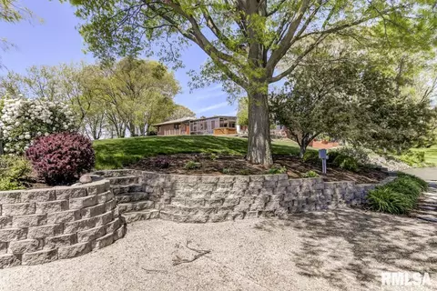 19 Fairview Ln, Springfield, IL 62711 photo 6