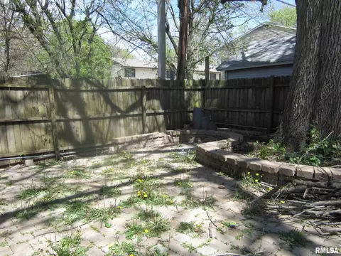 1117 W Edwards St, Springfield, IL 62704 photo 14
