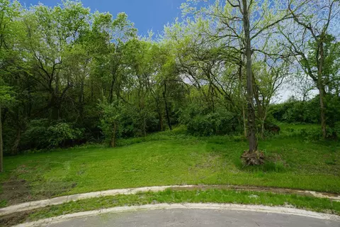 617 Rock River Rd, Springfield, IL 62703 photo 1