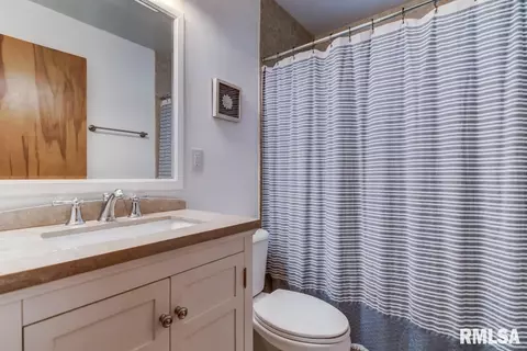 2616 Arlington Dr, Springfield, IL 62704 photo 27
