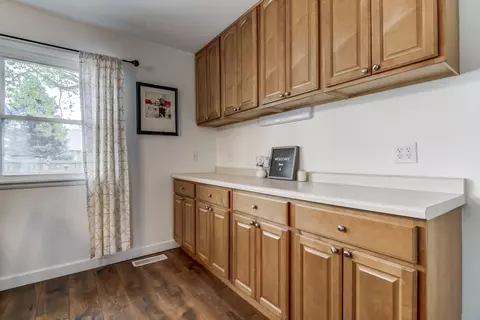 2616 Arlington Dr, Springfield, IL 62704 photo 8