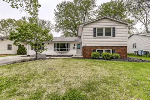 2616 Arlington Dr, Springfield, IL 62704 photo 1