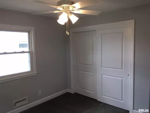 2131 N 6th St, Springfield, IL 62702 photo 42