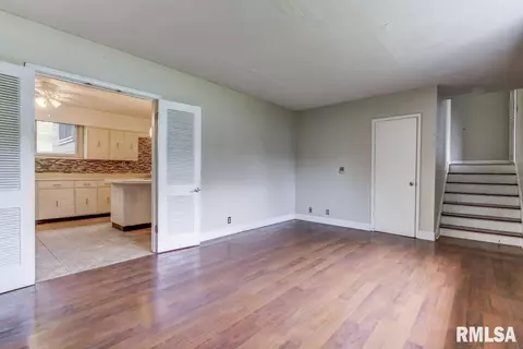 7 Archer Ave, Springfield, IL 62704 photo 6
