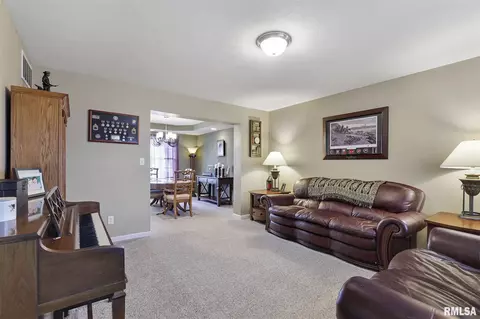 4101 Newtonmore Dr, Springfield, IL 62712 photo 11