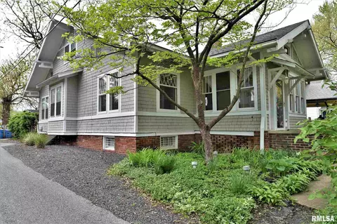 929 S Walnut St, Springfield, IL 62704 photo 2