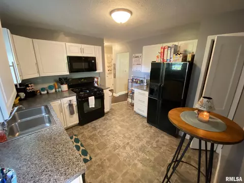 3509 Sherman St, Springfield, IL 62703 photo 6