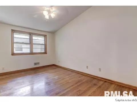 2208 Fairway Dr, Springfield, IL 62704 photo 6