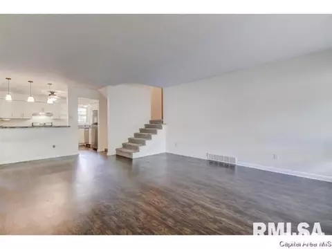 2208 Fairway Dr, Springfield, IL 62704 photo 16