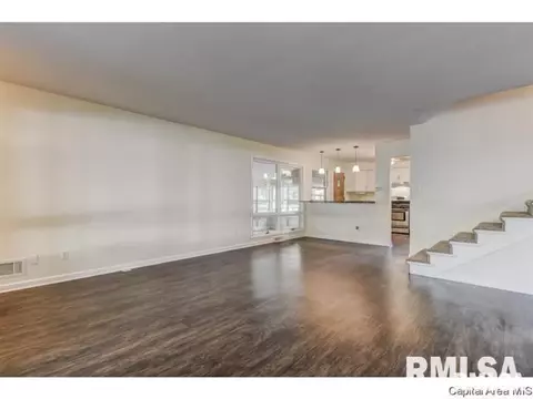 2208 Fairway Dr, Springfield, IL 62704 photo 17