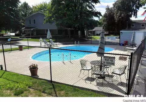 437 S Durkin Dr, Springfield, IL 62711 photo 19