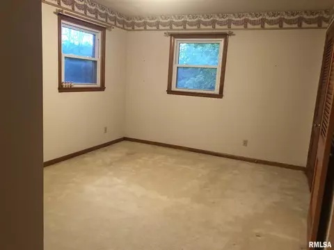 418 E Oaks St, Bluffs, IL 62621 photo 29