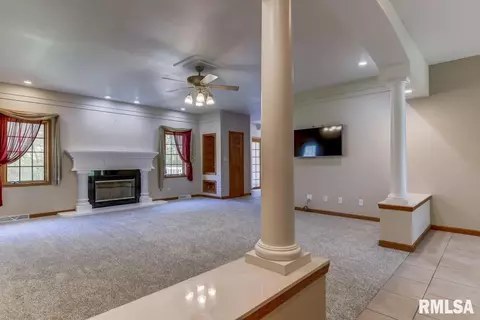 105 Walnut Glen Dr, Springfield, IL 62707 photo 5