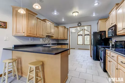 105 Walnut Glen Dr, Springfield, IL 62707 photo 12