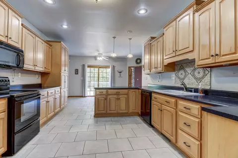 105 Walnut Glen Dr, Springfield, IL 62707 photo 10