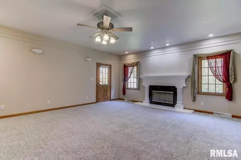 105 Walnut Glen Dr, Springfield, IL 62707 photo 7