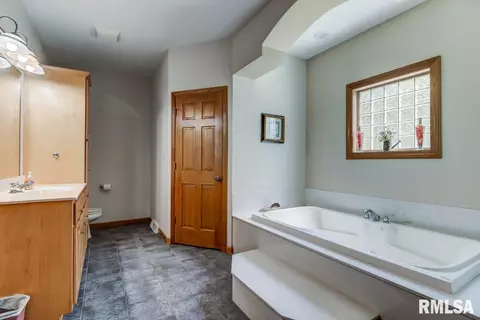105 Walnut Glen Dr, Springfield, IL 62707 photo 28