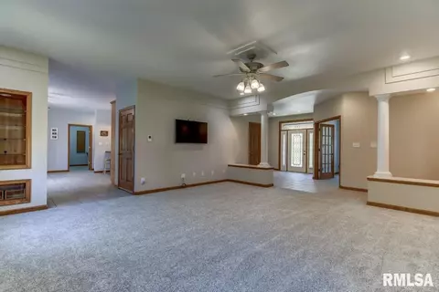 105 Walnut Glen Dr, Springfield, IL 62707 photo 9