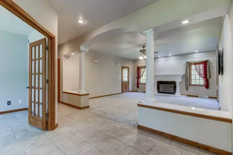 105 Walnut Glen Dr, Springfield, IL 62707 photo 3