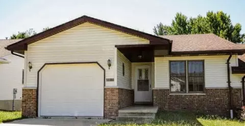4042 Thornbrook Dr, Springfield, IL 62711 photo 1