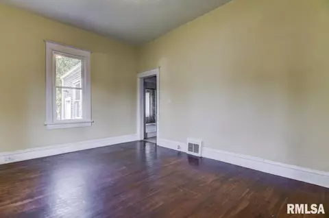 1015 N Patton Ave, Springfield, IL 62702 photo 5