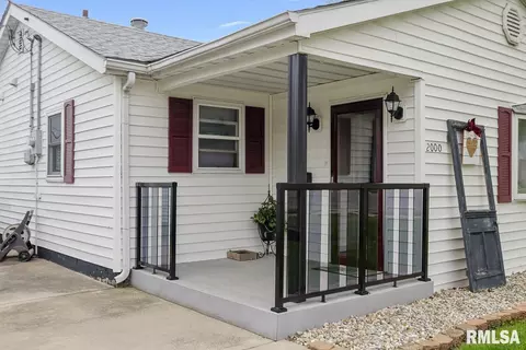 2000 N 21st, Springfield, IL 62702 photo 11