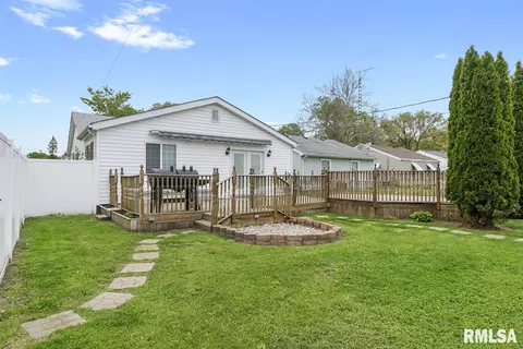 2000 N 21st, Springfield, IL 62702 photo 8