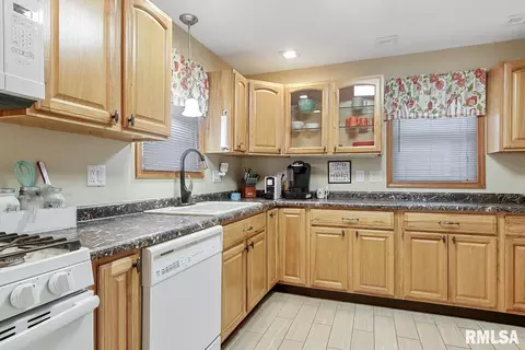 2000 N 21st, Springfield, IL 62702 photo 19