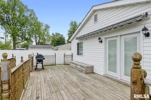 2000 N 21st, Springfield, IL 62702 photo 6