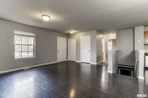 801 Helene St, Springfield, IL 62702 photo 11
