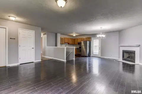 801 Helene St, Springfield, IL 62702 photo 10
