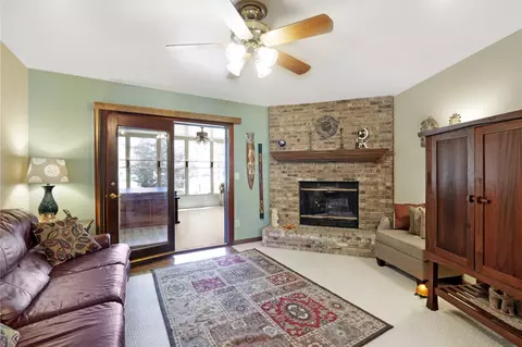 2 Circle Dr, Springfield, IL 62703 photo 5