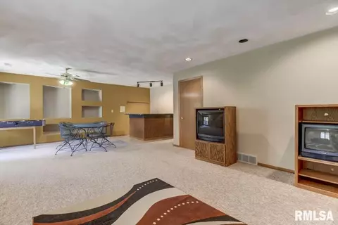 512 Appomattox Dr, Springfield, IL 62711 photo 37