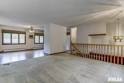 79 Drawbridge Rd, Springfield, IL 62704 photo 5
