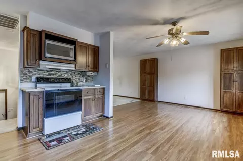 79 Drawbridge Rd, Springfield, IL 62704 photo 8