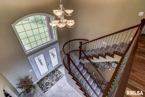 200 Bourbon St, Springfield, IL 62707 photo 2