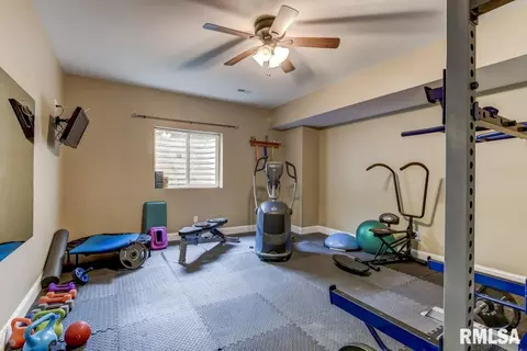 200 Bourbon St, Springfield, IL 62707 photo 32
