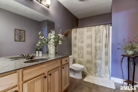 200 Bourbon St, Springfield, IL 62707 photo 33